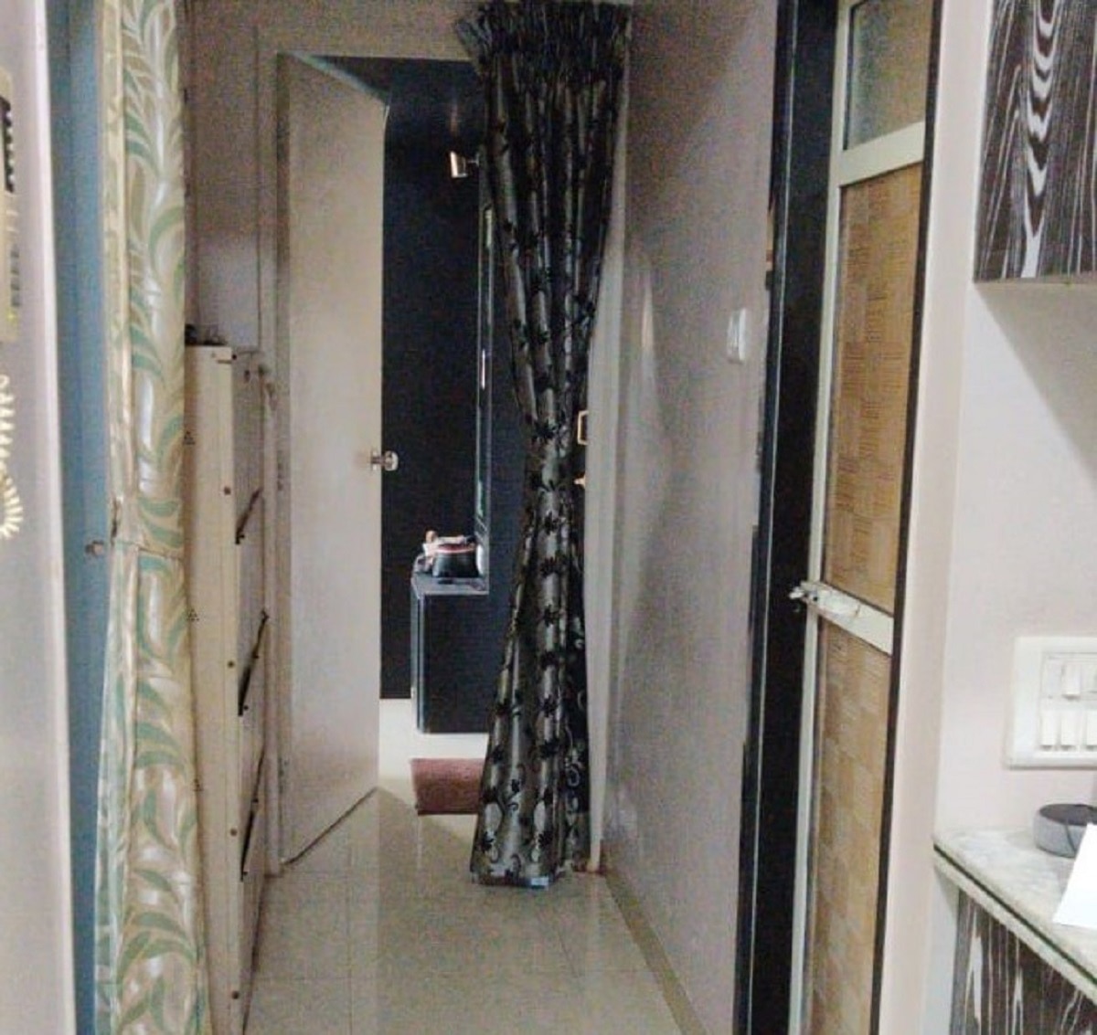 Private Suite Room Bandra - Tap to explore photos