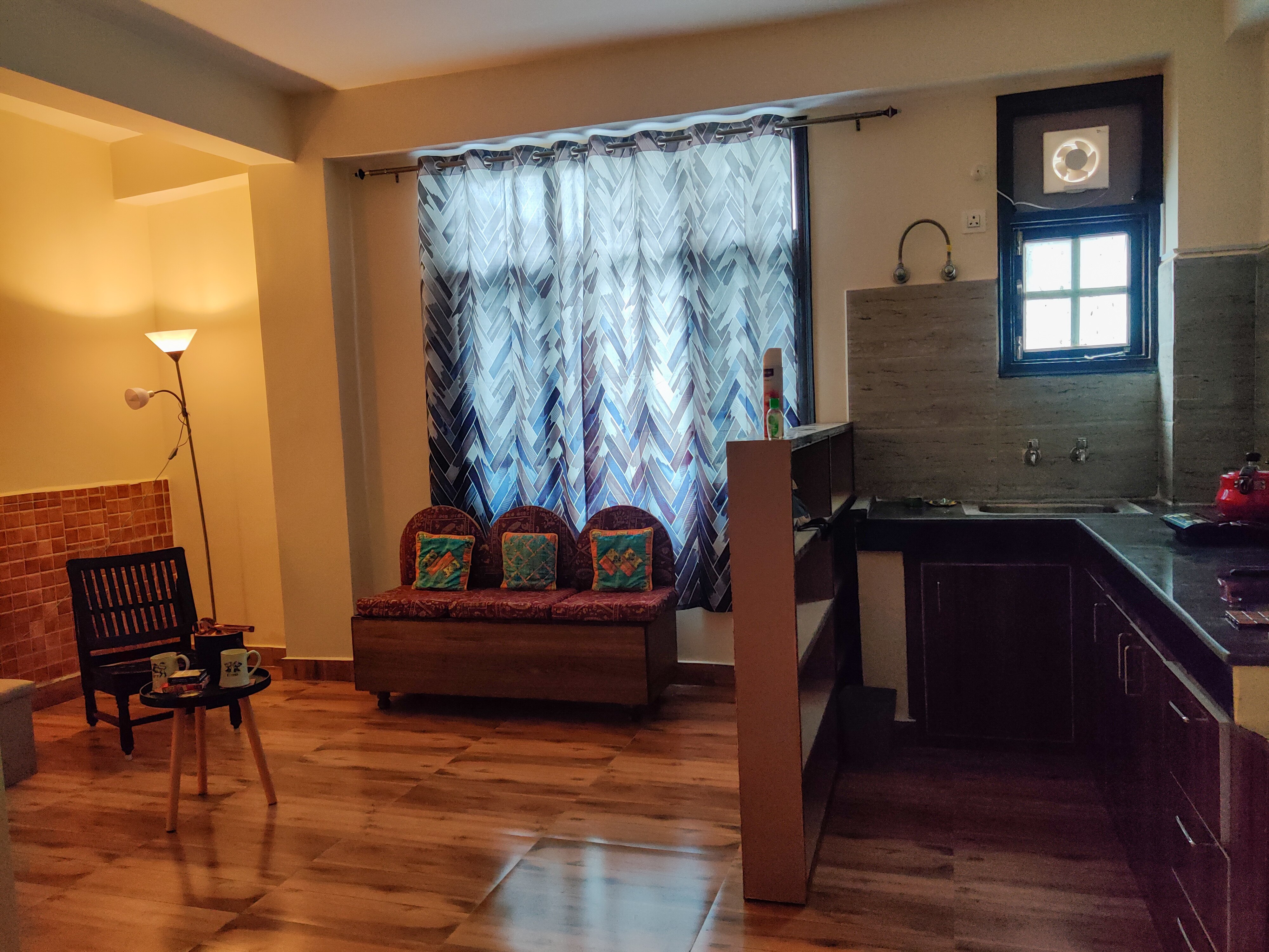 Jujurana Homestay |Valley-Views & Balcony| Wifi - Tap to explore photos
