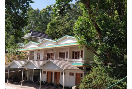 Munnar Starline