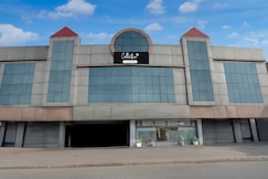 Super Collection O Amritsar Bus Stand Formerly Hotel Ricky International, Amritsar