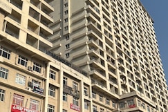 Paramount, Greater Noida