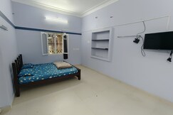 SM Gardens Luxury Homestay Deluxe, Karur