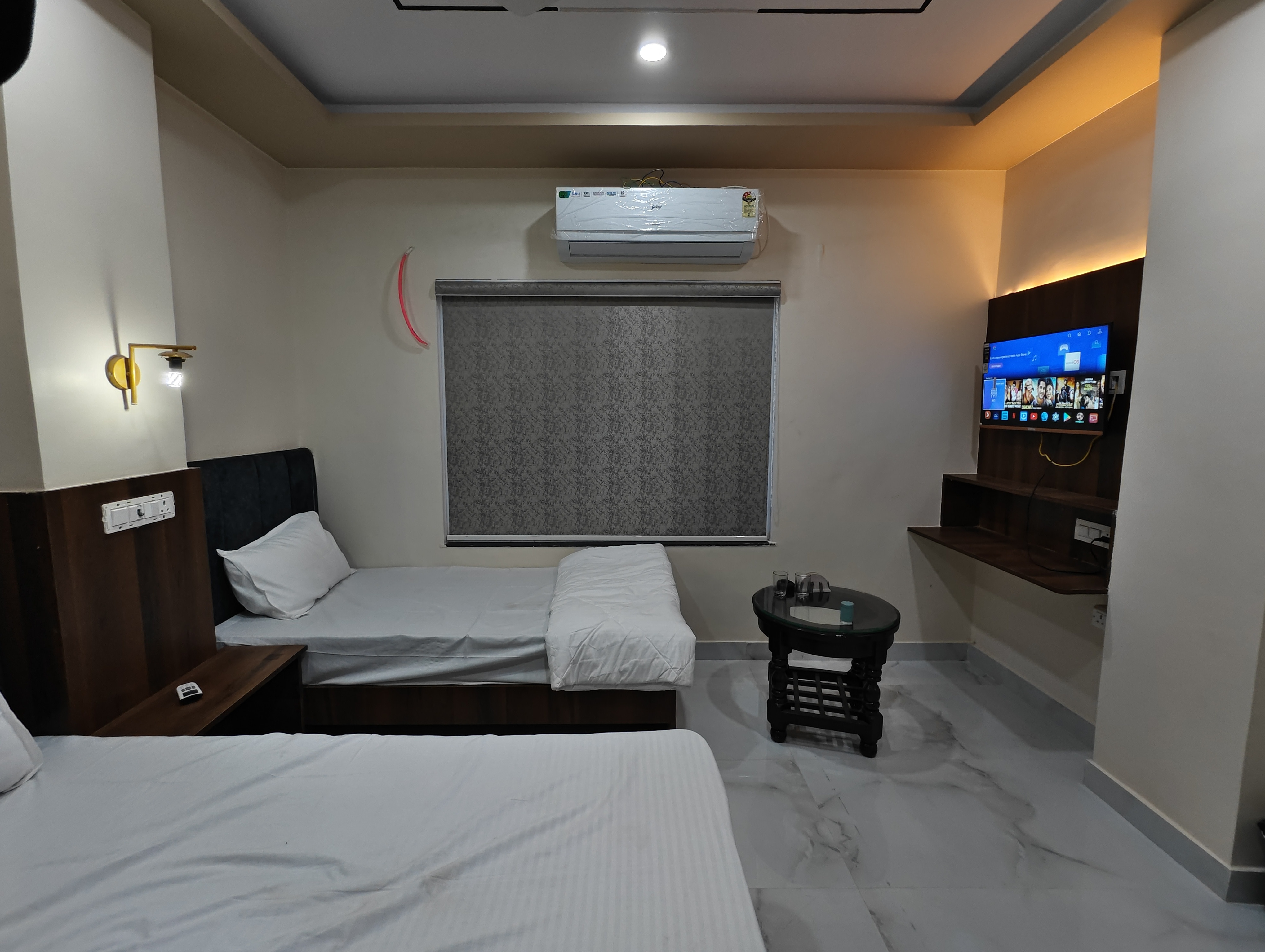 Hotel TR Grand Sheopur - Tap to explore photos