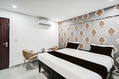 Hotel O Hotel 18, Noida
