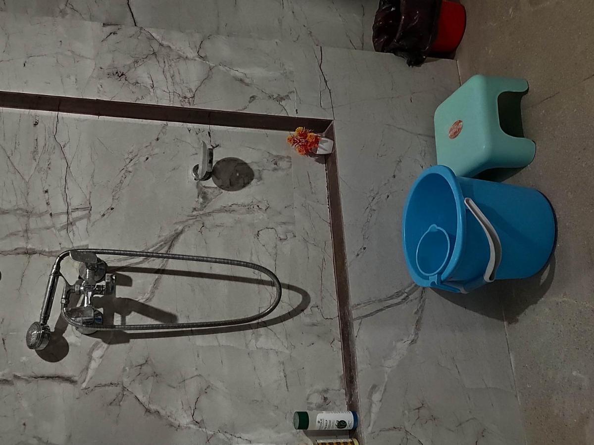 Ira Homestay - Tap to explore photos