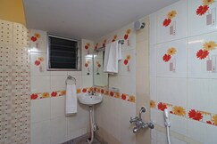 Hotel O Maa Tara Guest House, Kolkata