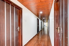 SPOT ON Jhansi Hotel & Family Restaurants Luxury Rooms, Hyderabad