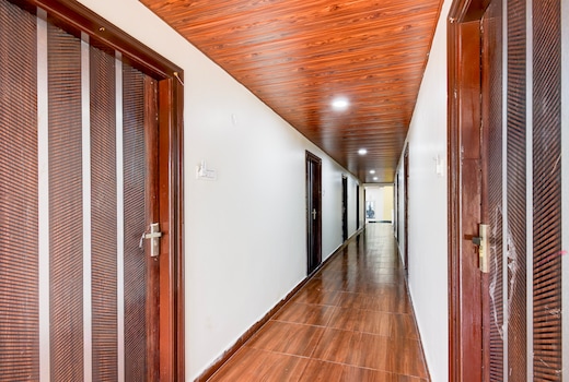 SPOT ON Jhansi Hotel & Family Restaurants Luxury Rooms