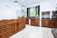 Opulent Antique 6BR Independent Villa in Gurugram, Noida