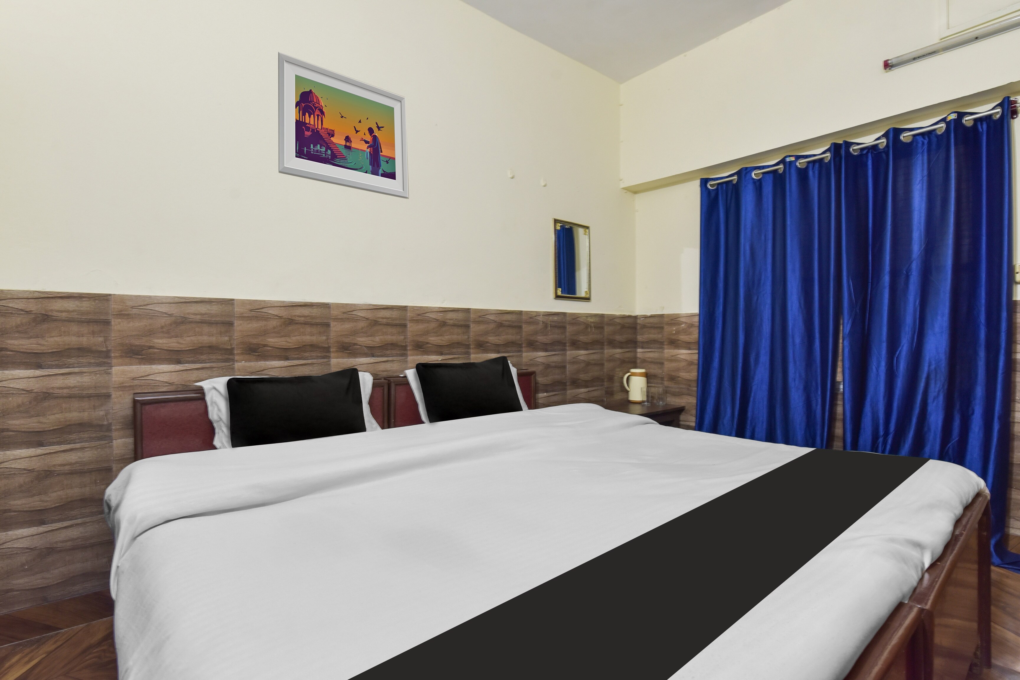 Hotel O JK Laxmi - Tap to explore photos
