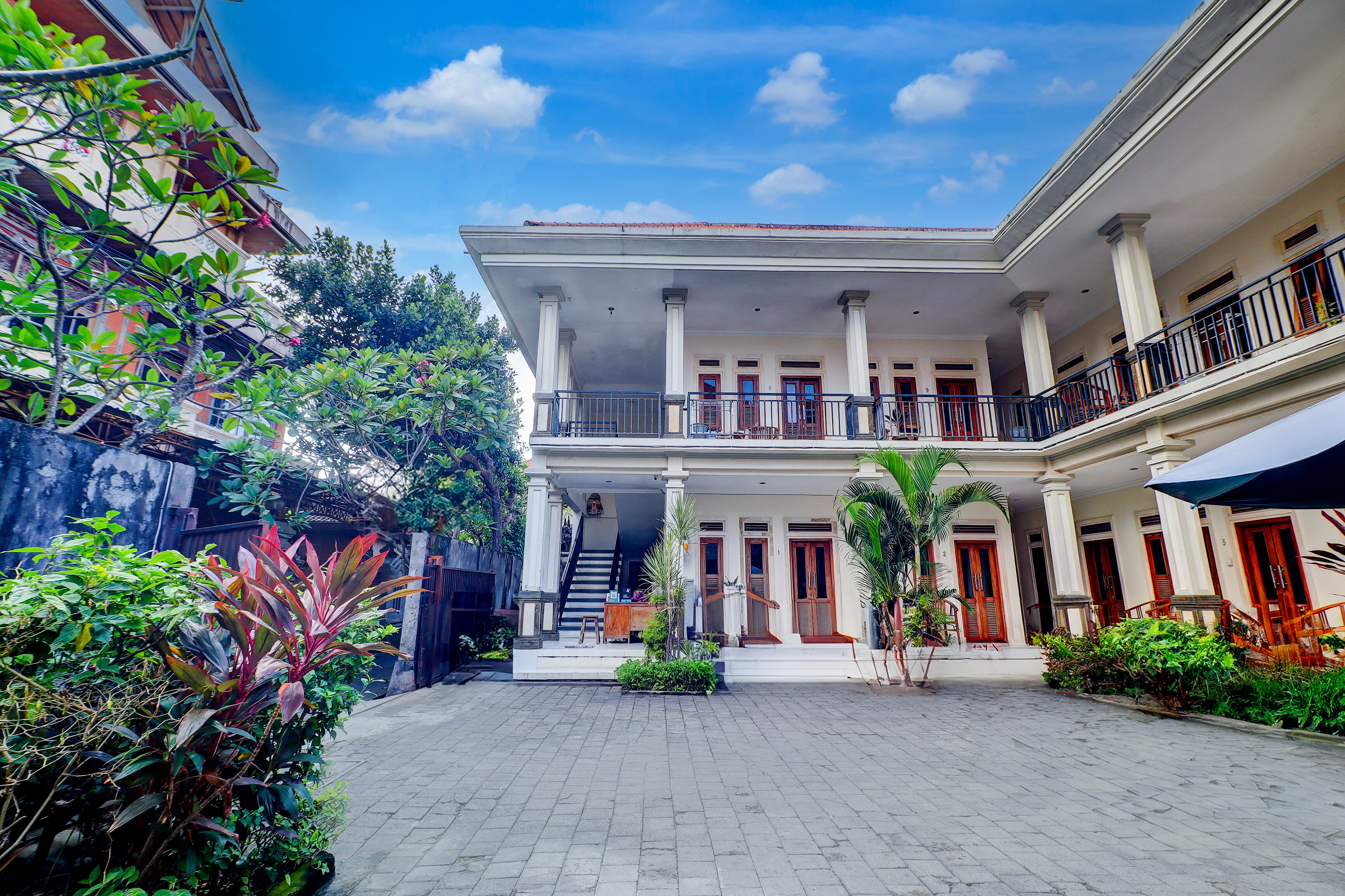 Collection O Bali near Beachwalk Shopping Center formerly Budget Door Legian Inn - Tap to explore photos