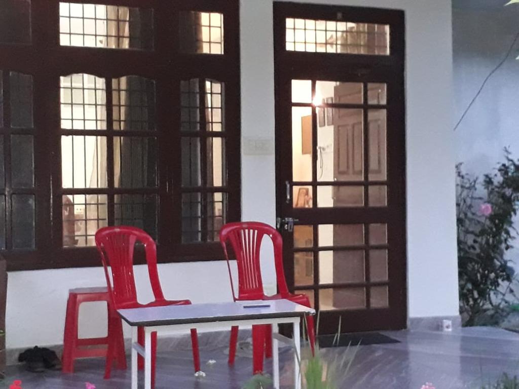 Paul Cottage Naggar Price Address Reviews