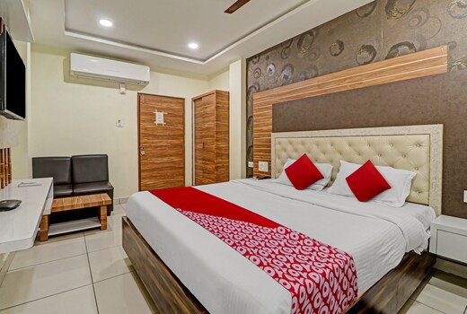 Hotel O Aditya Grand Inn
