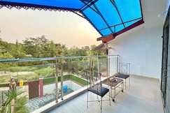 LonavalaLucuriousVilla, Lonavala