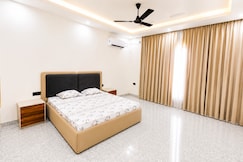 mountain top farmhouse, Manesar