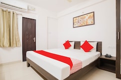 Hotel O by OYO Golden Villa Khandkar park, Indore