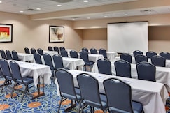 Holiday Inn Express Hotel & Suites - Novi, Lambton