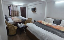 Deluxe Quadruple Room