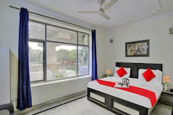 Flagship 93614 Csk Residency, Noida