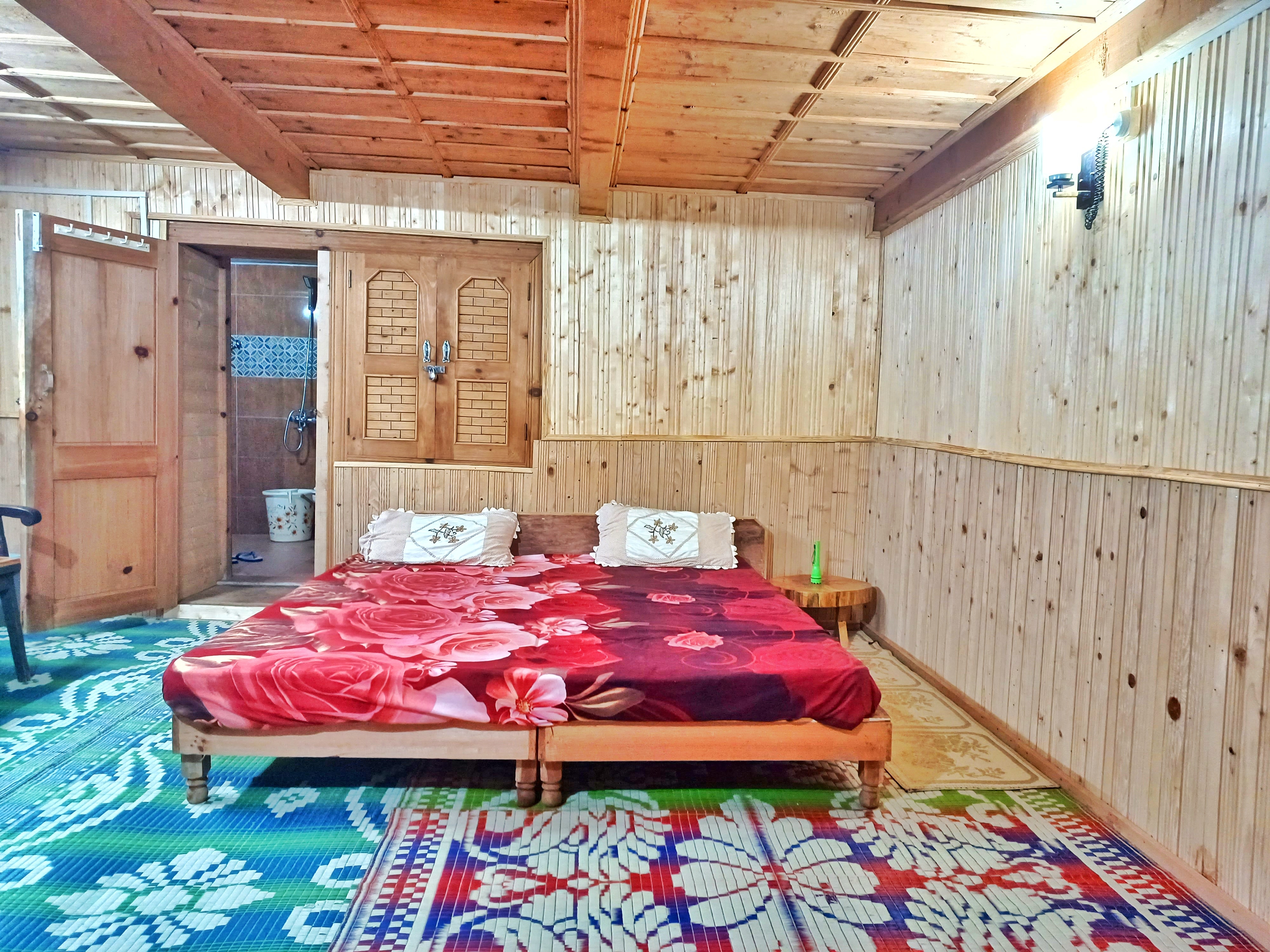 Falachan wildwood house - Tap to explore photos