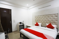 Super Collection O Tipsyy Inn, Gurgaon