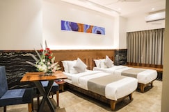 Hotel Paradise, Ahmednagar