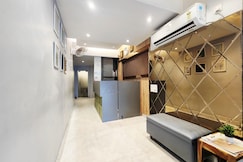 Hotel The Crest, Kolkata