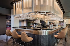 Radisson RED Hotel London Heathrow,  London