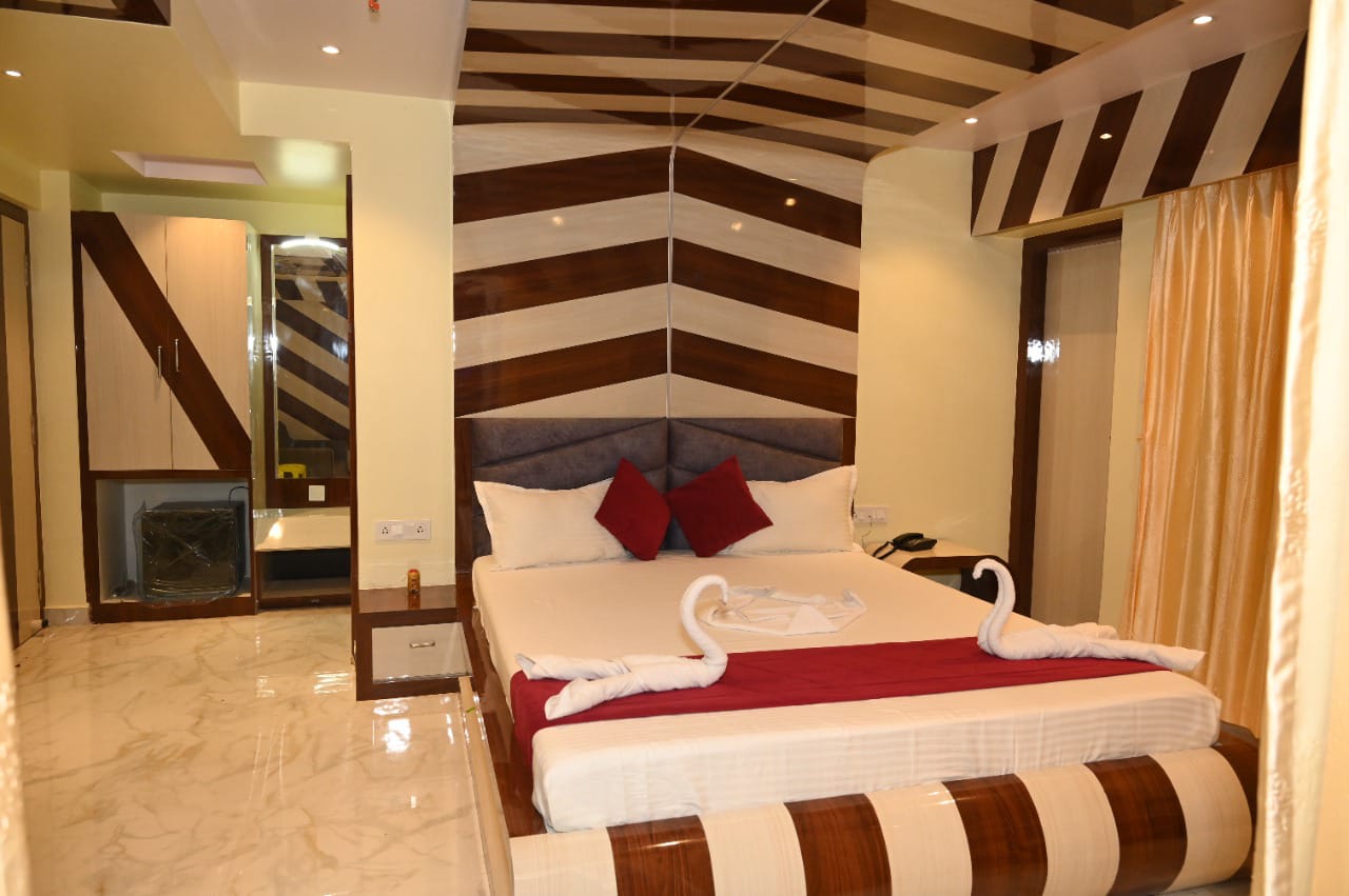 Hotel Mannat International - Tap to explore photos