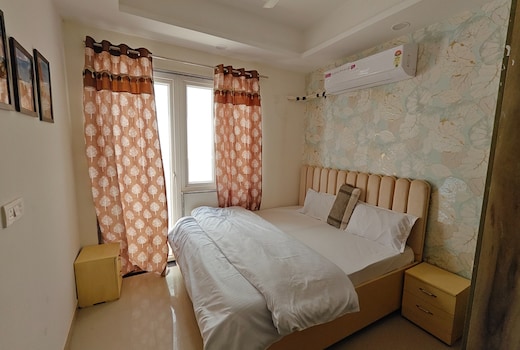 Brij Vasant Floors