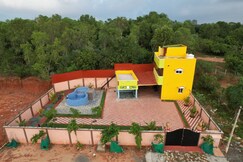 Happy Mates, Auroville