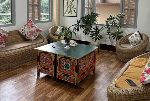 Lagstal Poshtel | 500 M from MG Marg