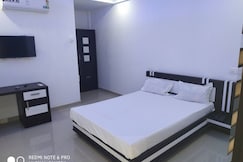 Zero One Residency, Koyilandi