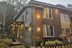 Pine Tree Garden: Luxury 6-Bed Villa Retreat, Yelagiri