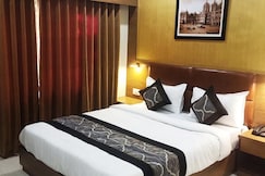 Hotel Crystal Luxury Inn - Near BKC, Mumbai