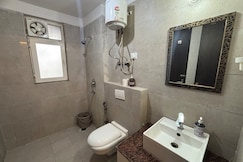 Crown Oasis Homestays, Gurgaon