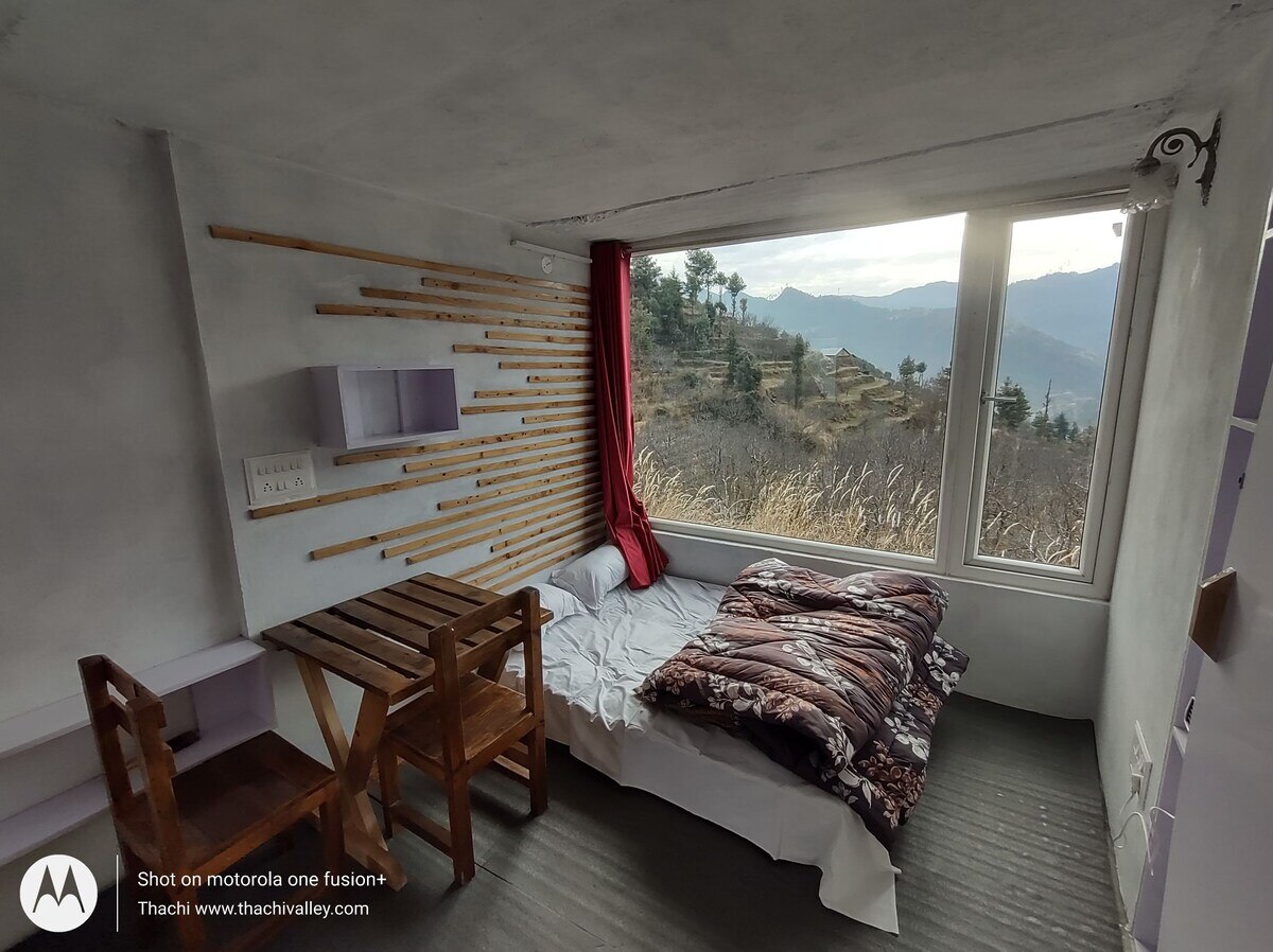 Panaromic Glass lodge thachi Himachal - Tap to explore photos