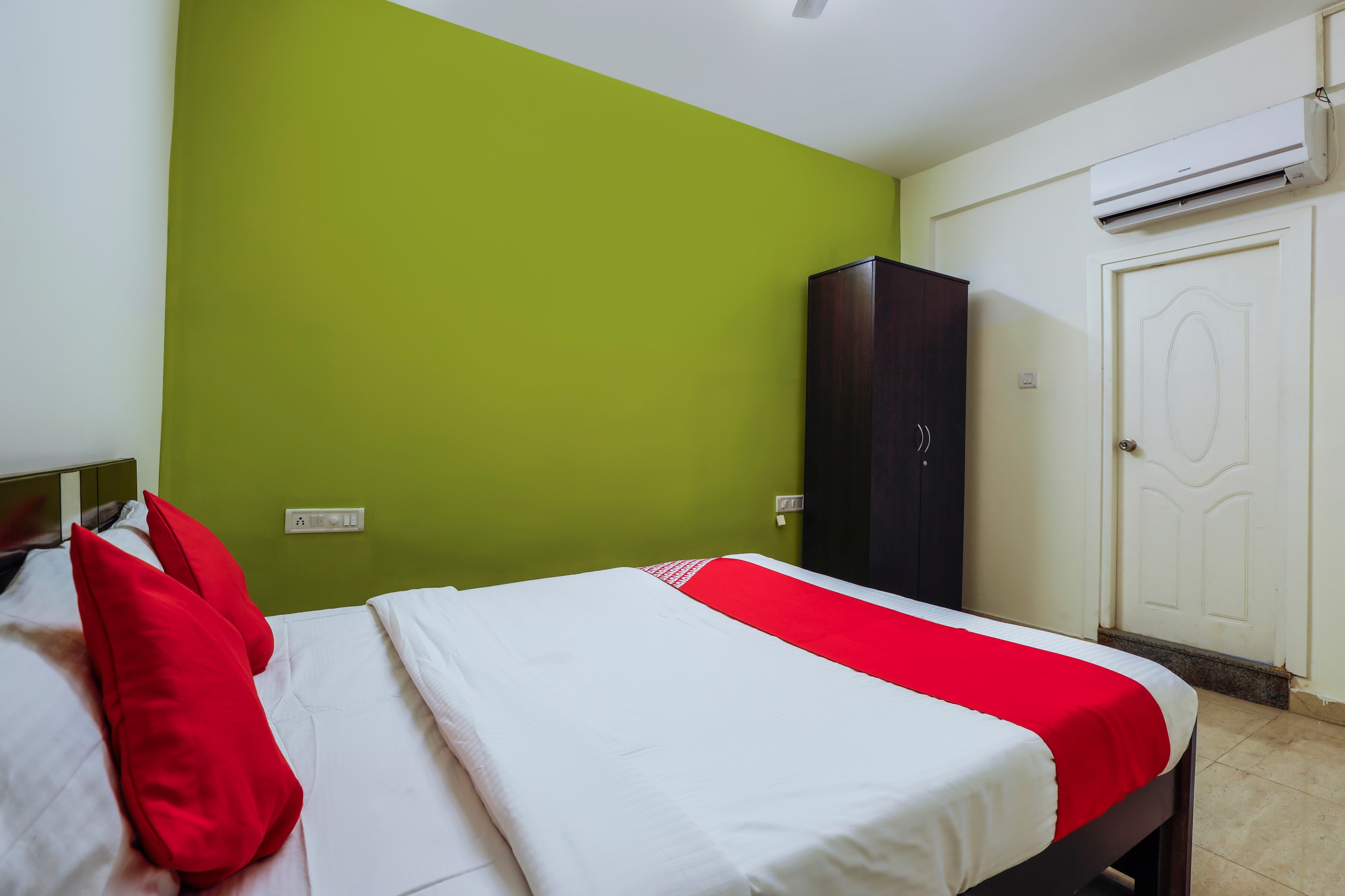 Hotel O Popular Residency - Tap to explore photos