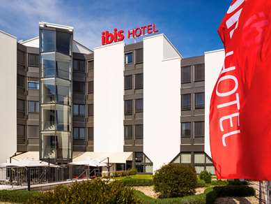 ibis Lausanne Crissier - Tap to explore photos