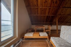 3BHK Hilltop Cottage with Scenic Mountain Views, Mukteshwar