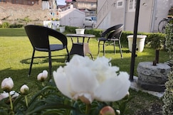 Farsal Villa, Srinagar