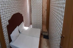 Hotel Satyadeva Residency, Chintapalle