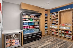 Hampton Inn Boston Logan Airport Chelsea, Boston