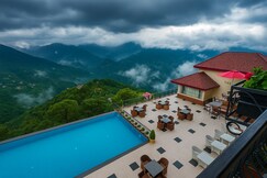 Astra Resort and Caffe, Solan