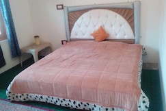 Hotel Elegant Palace, Srinagar