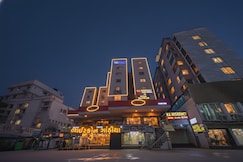 FabHotel Rajtilak, Ahmedabad