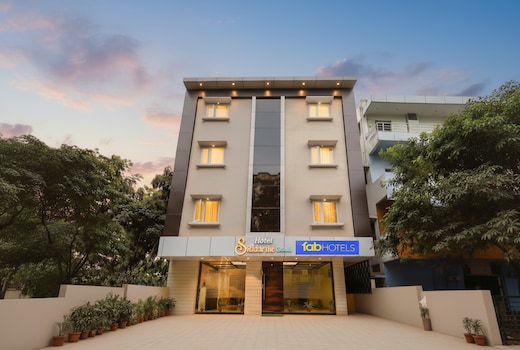 FabHotel Siddarth Grand