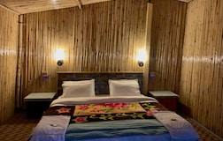 Deluxe Double Camp with Mountain View