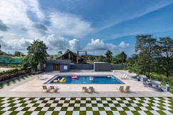 SaffronStays Sundowner, Karjat