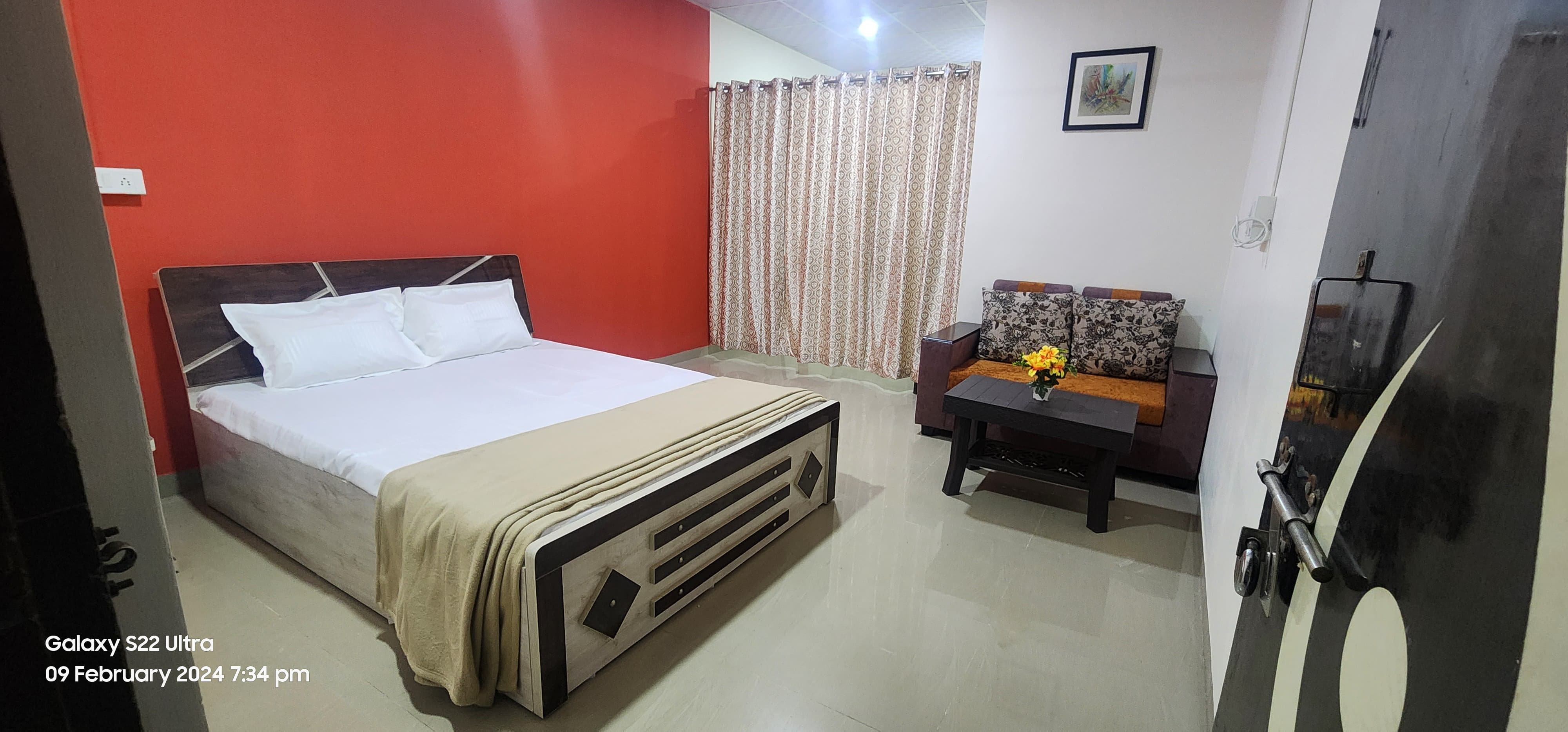 SANJEEVANI GUESTHOUSE - Tap to explore photos